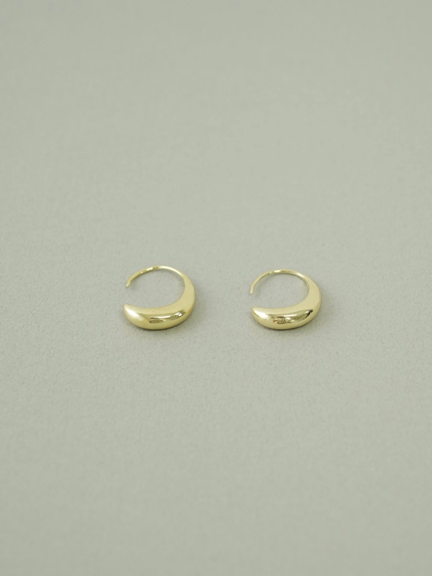 moon curve pierce