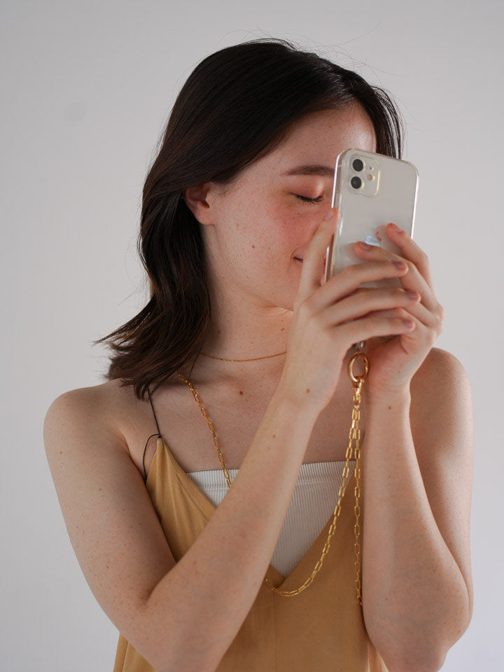 yuna smartphone shoulder - shine -