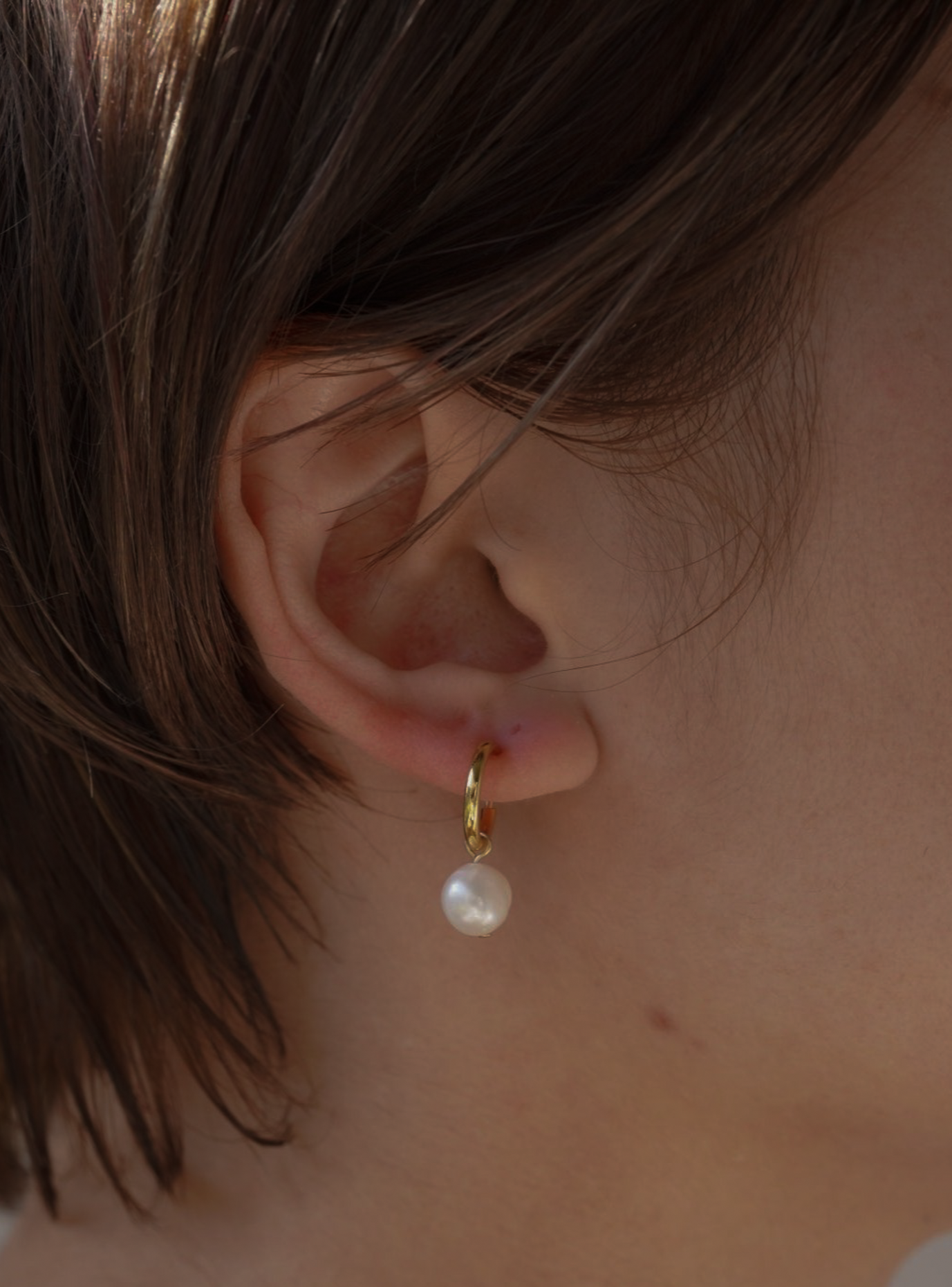 pearl hoop earring – Chérie