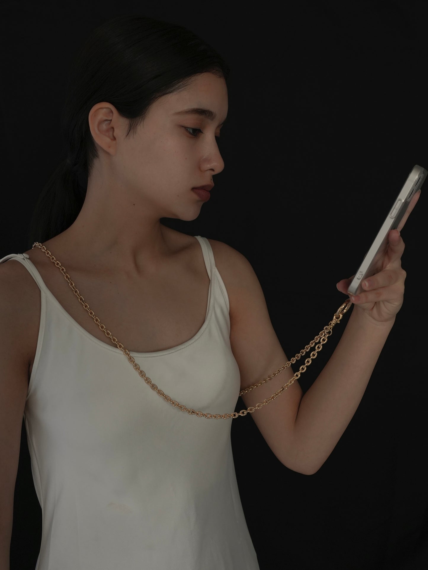 yuna smartphone shoulder - kala -