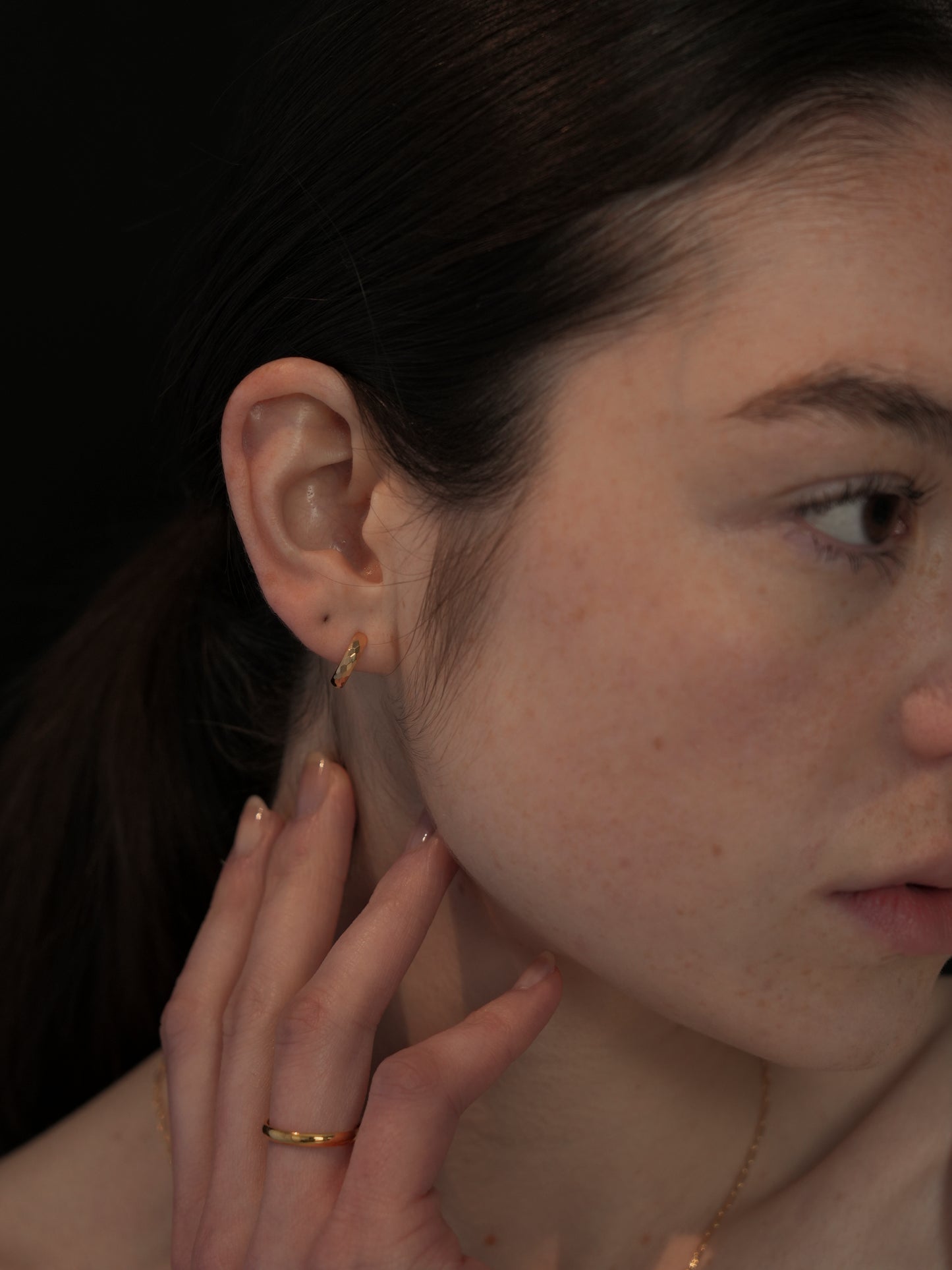 mirror hoop pierce / k18