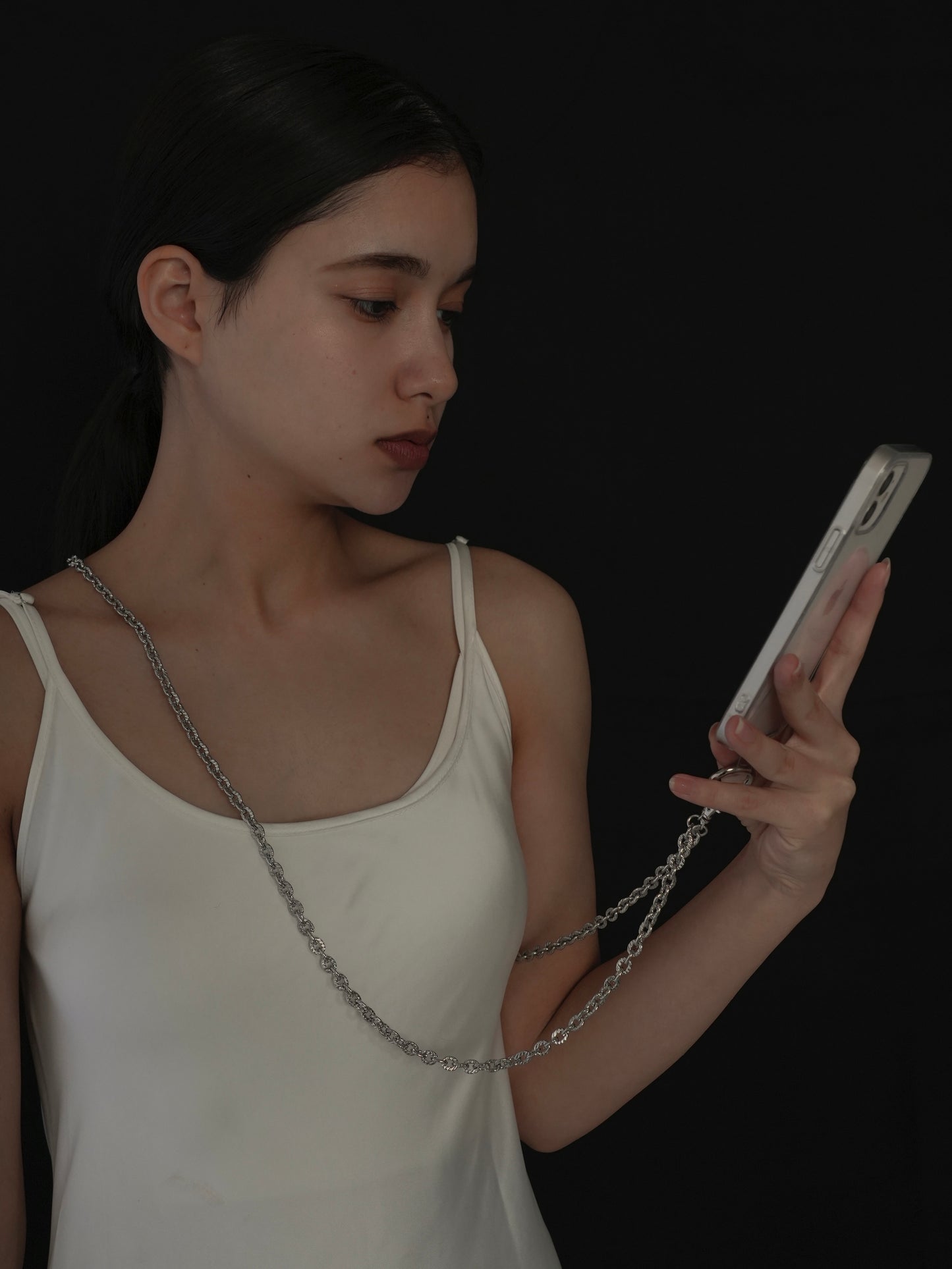 yuna smartphone shoulder - kala -