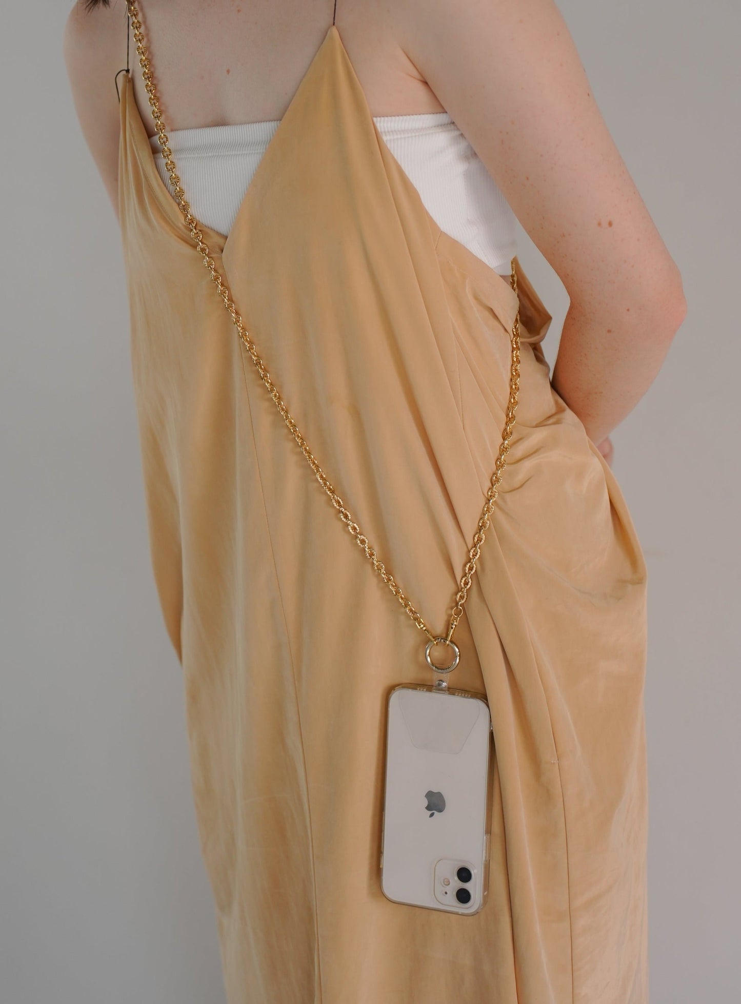 yuna smartphone shoulder - kala -