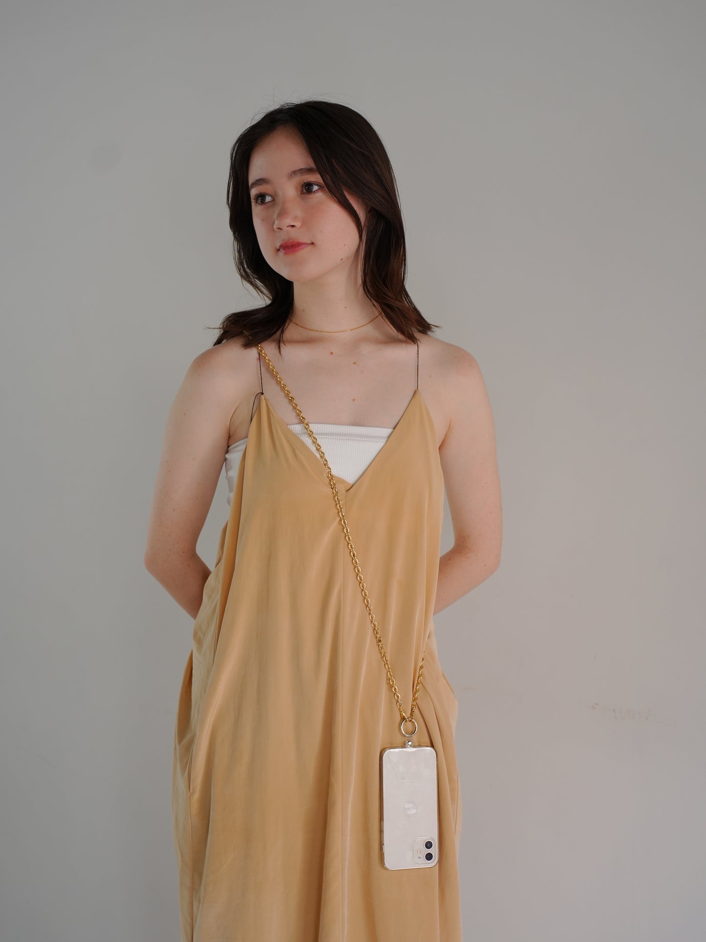 yuna smartphone shoulder - kala -