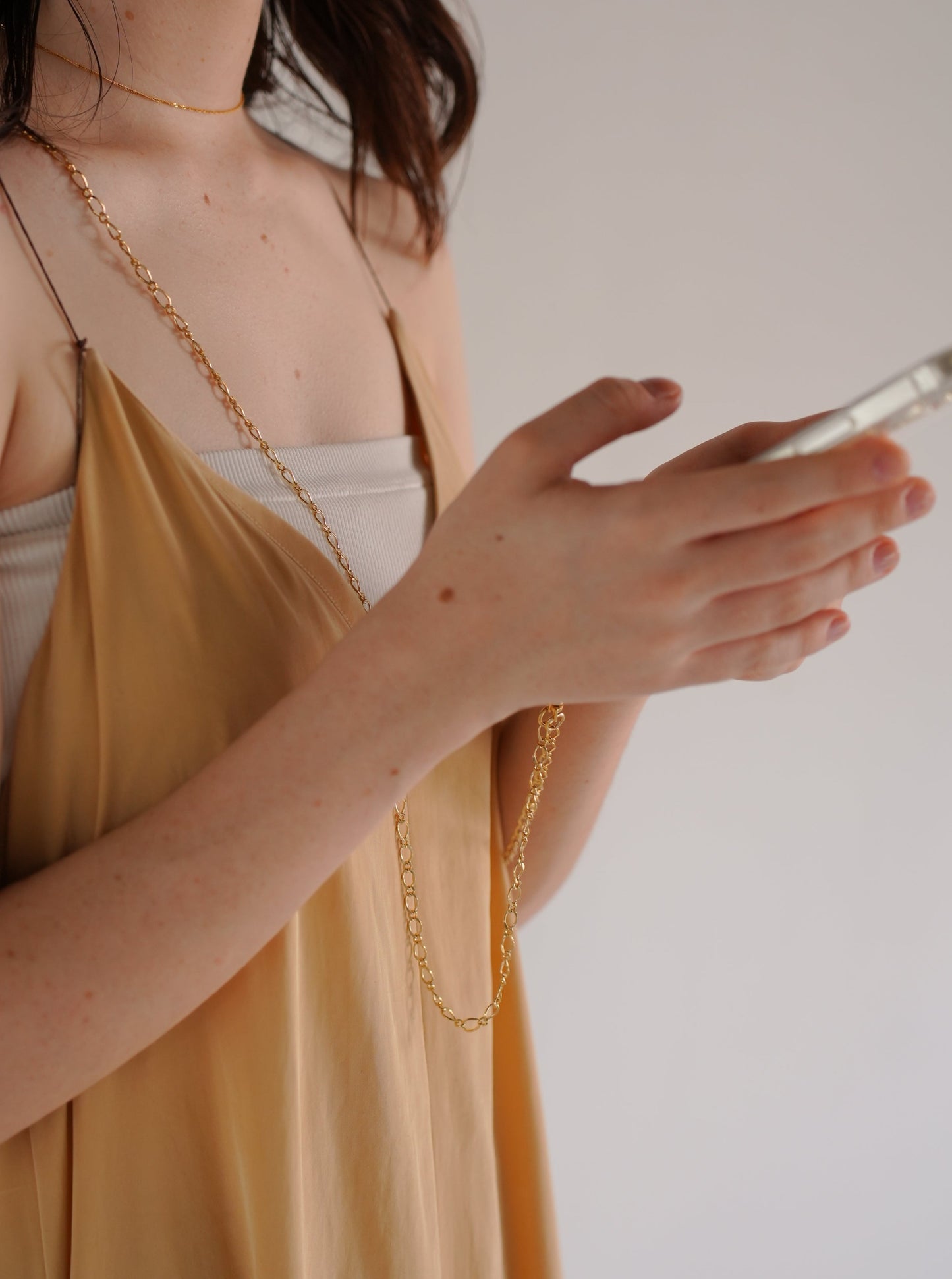 yuna smartphone shoulder - perch -