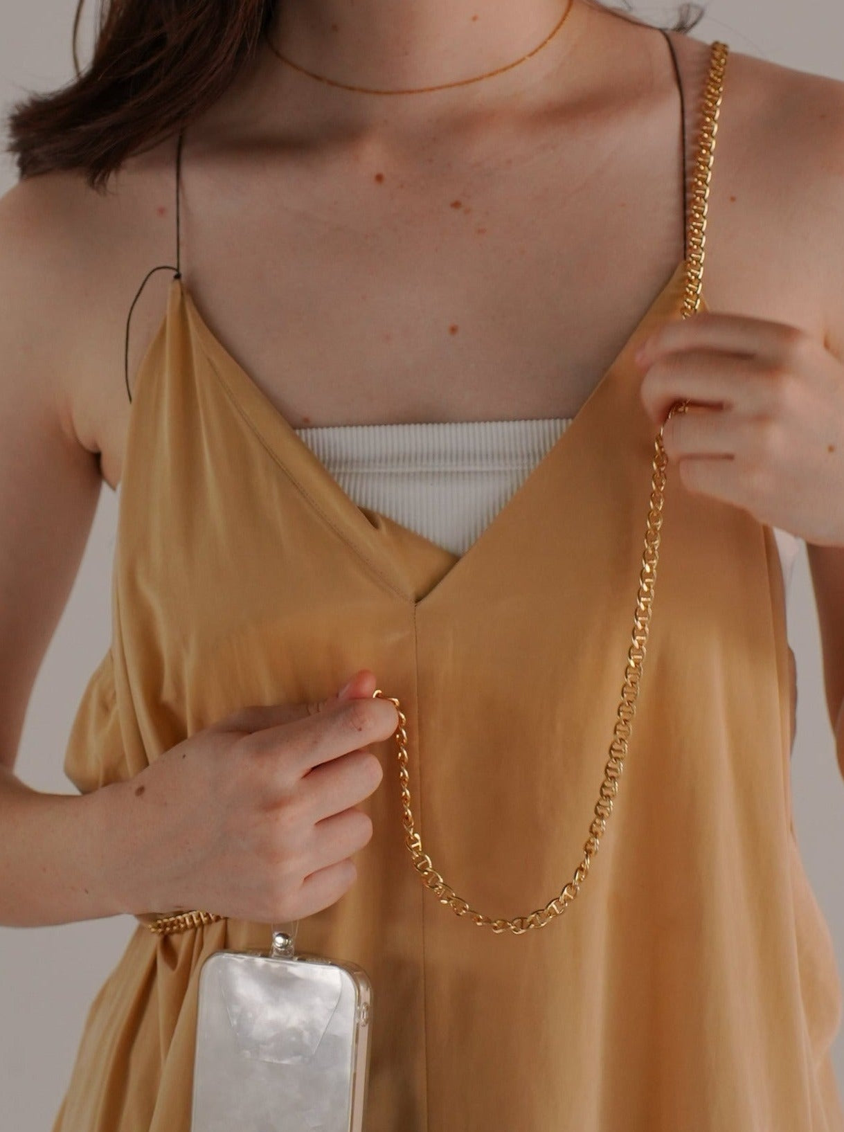 yuna smartphone shoulder - macheri -