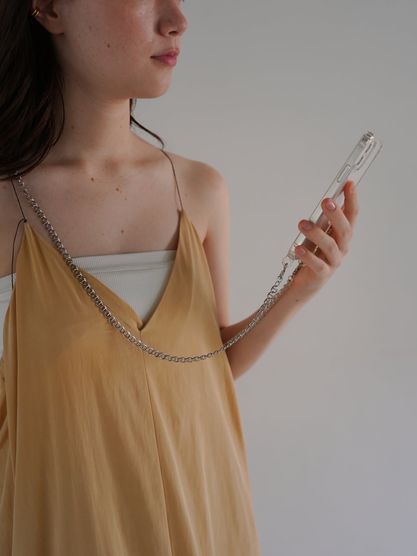 yuna smartphone shoulder - macheri -