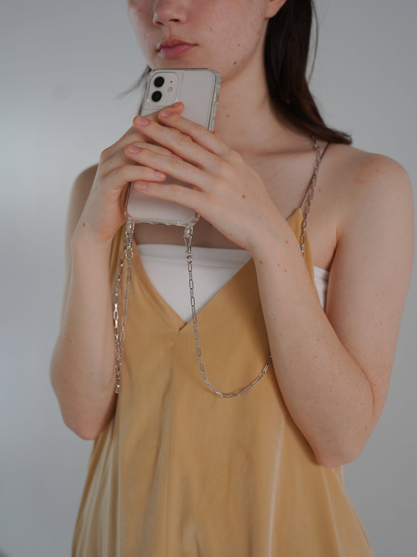 yuna smartphone shoulder - shine -