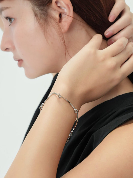 nuance line bracelet