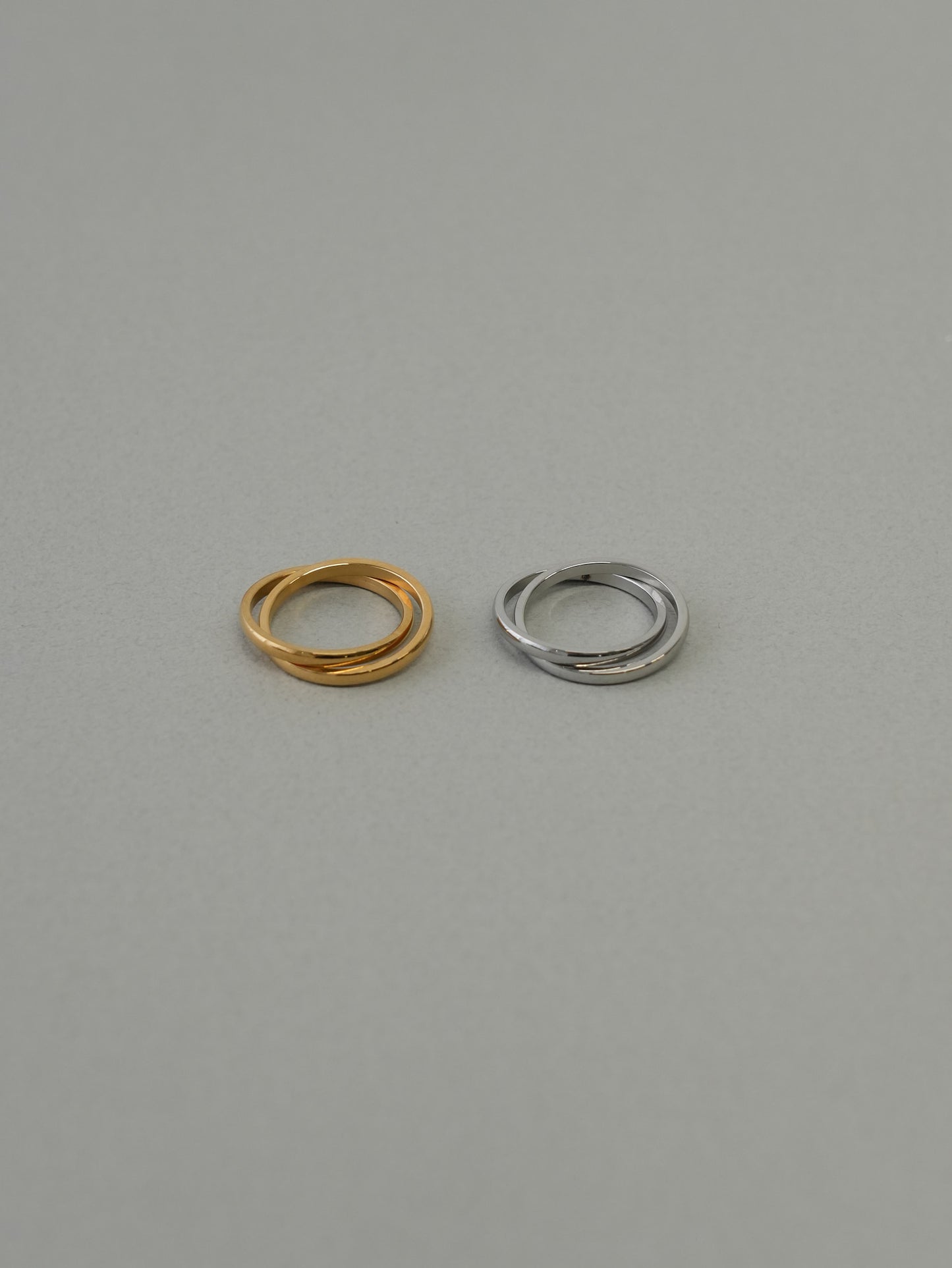 Whisper Line(囁くような線)/ ring