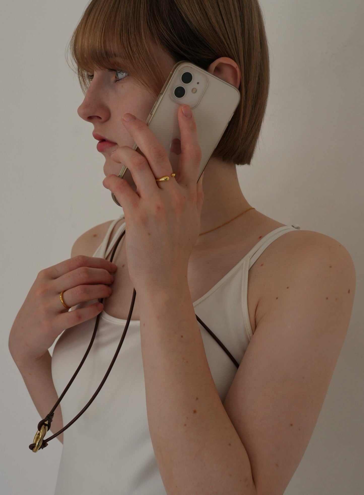 leather smartphone shoulder
