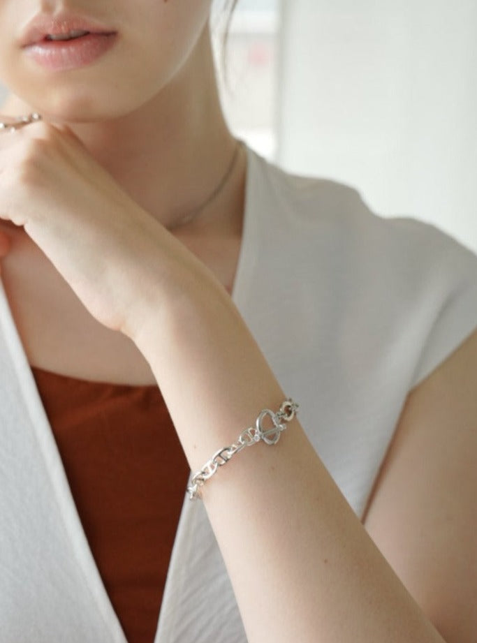 pearl chain brace