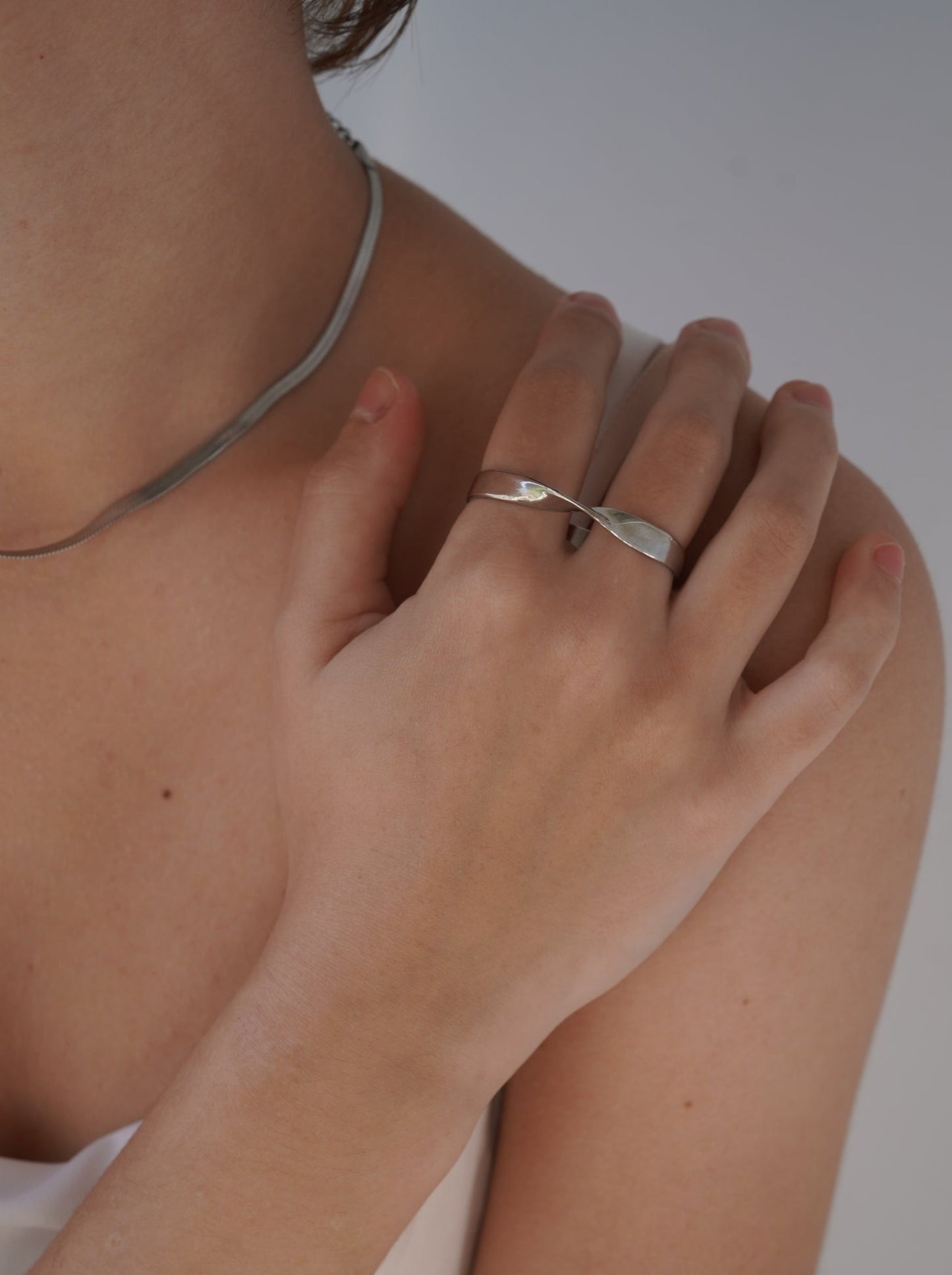 twist double ring