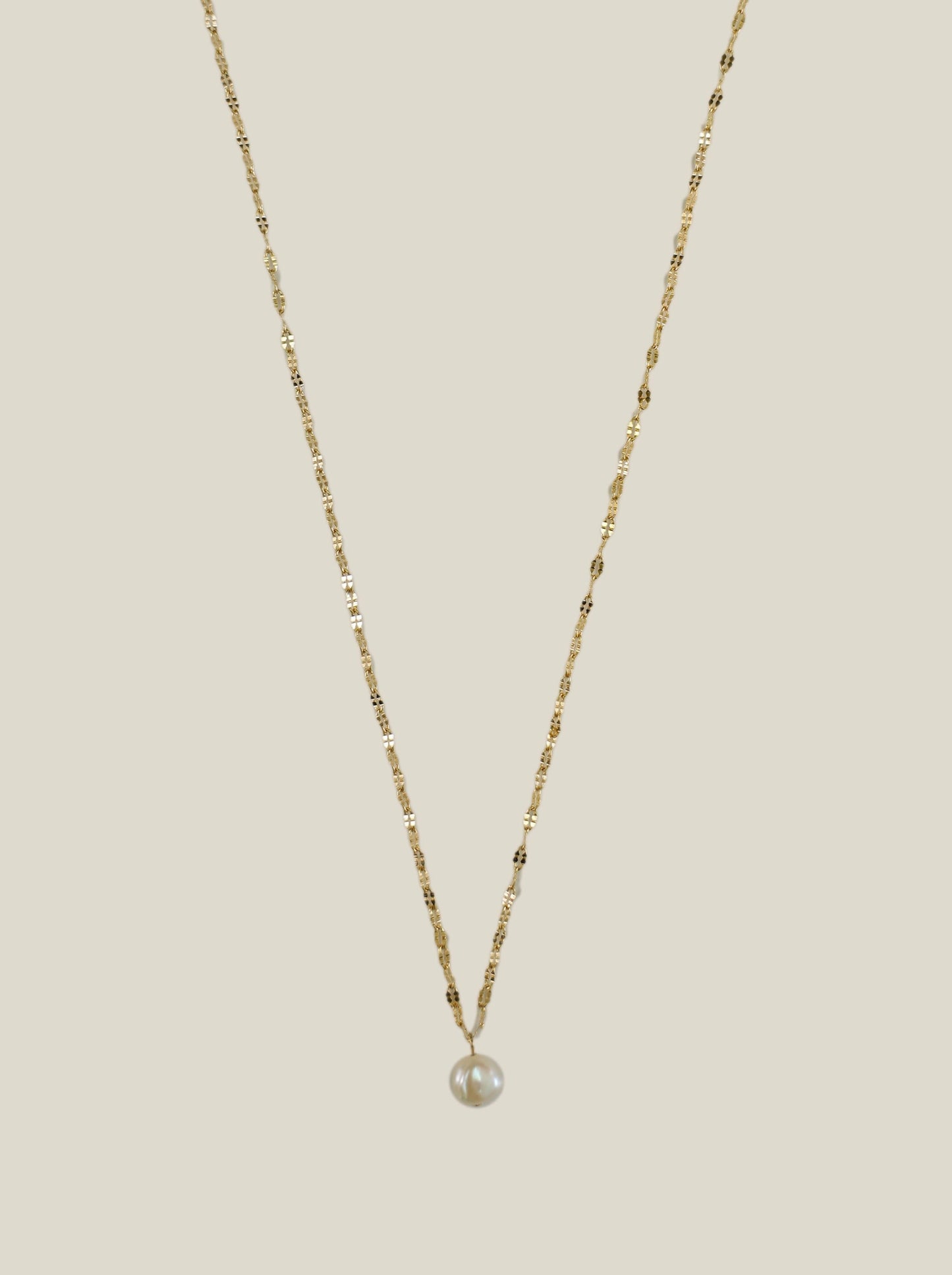 pearl mye necklace