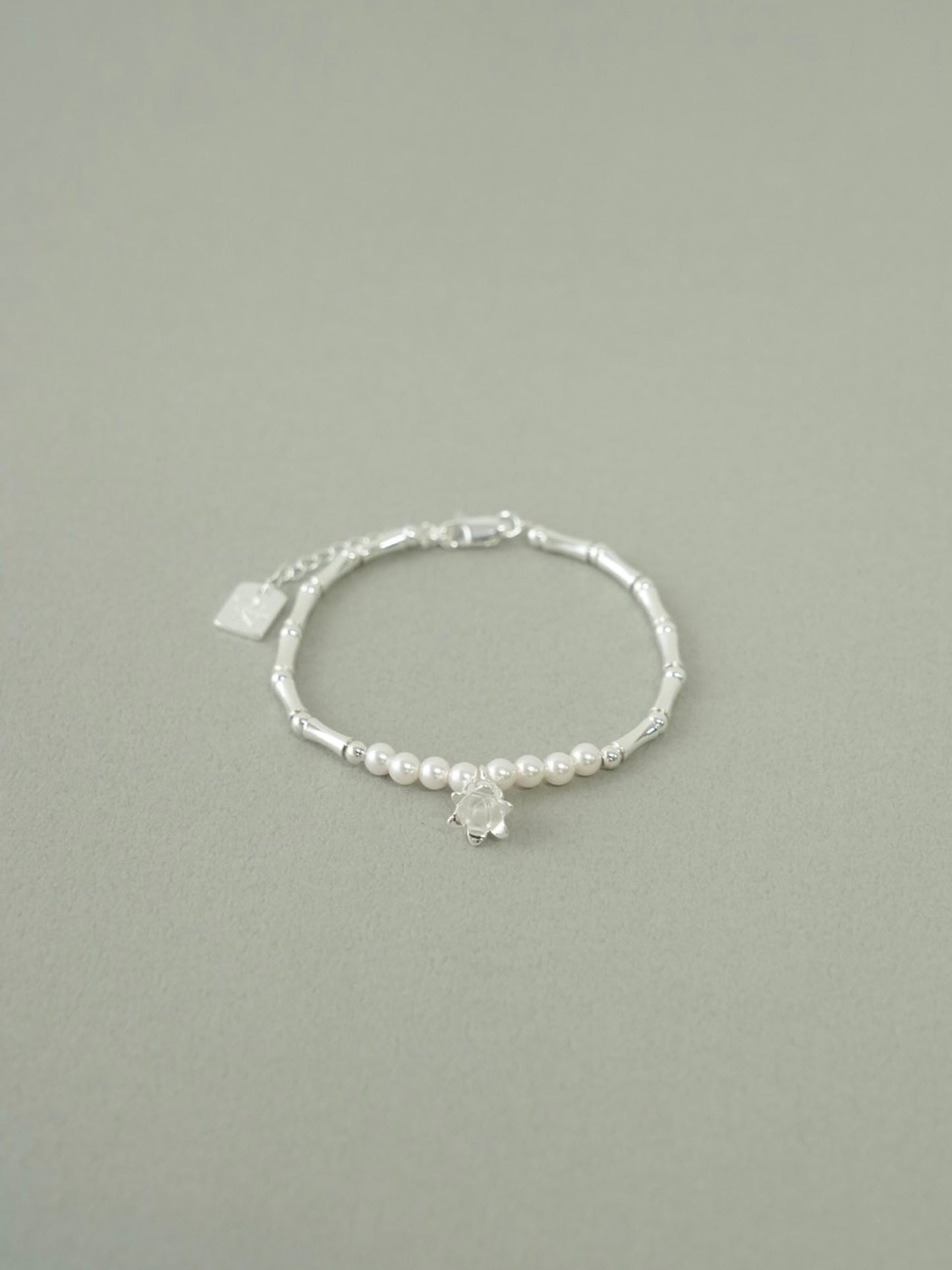 tulip bracelet