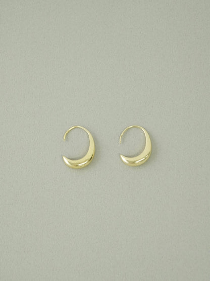 moon curve pierce
