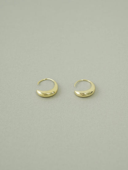 moon curve pierce