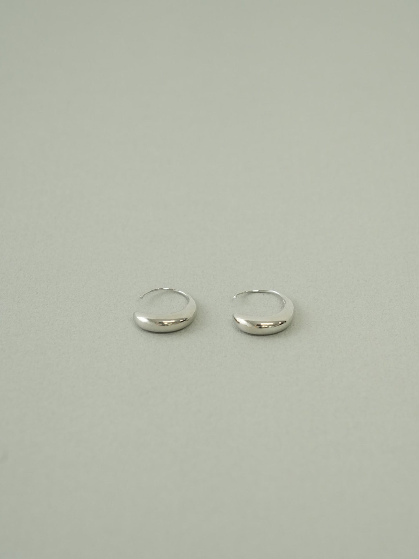 moon curve pierce