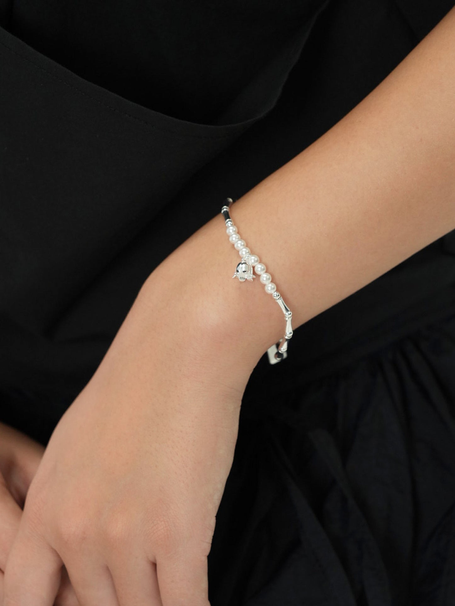 tulip bracelet