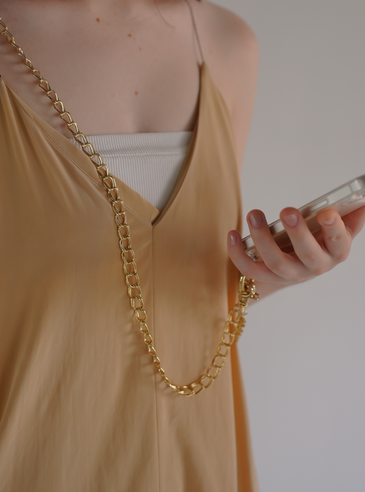 yuna smartphone shoulder - oro -