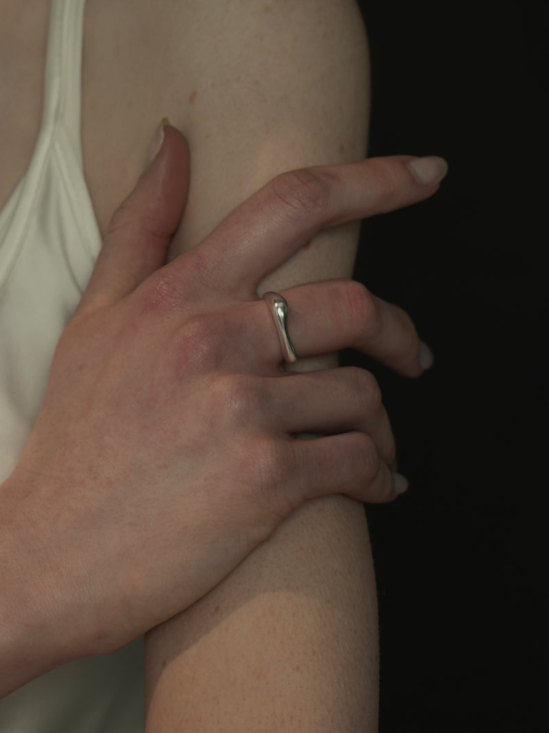 Drip Line（滴の線）/ ring