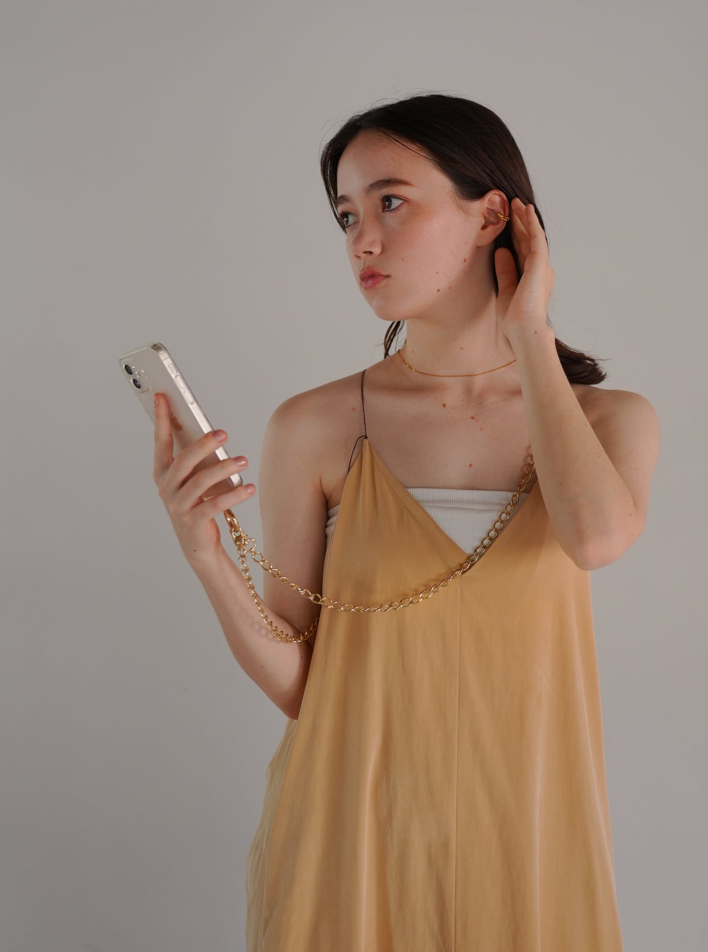 yuna smartphone shoulder - maro -