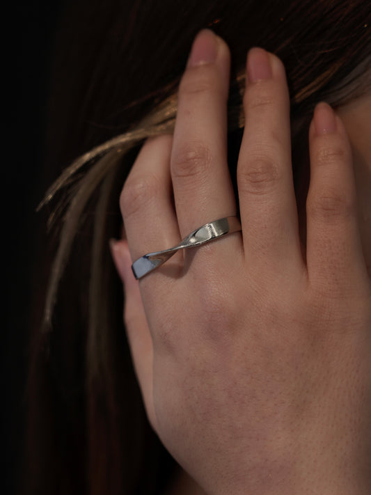twist double ring