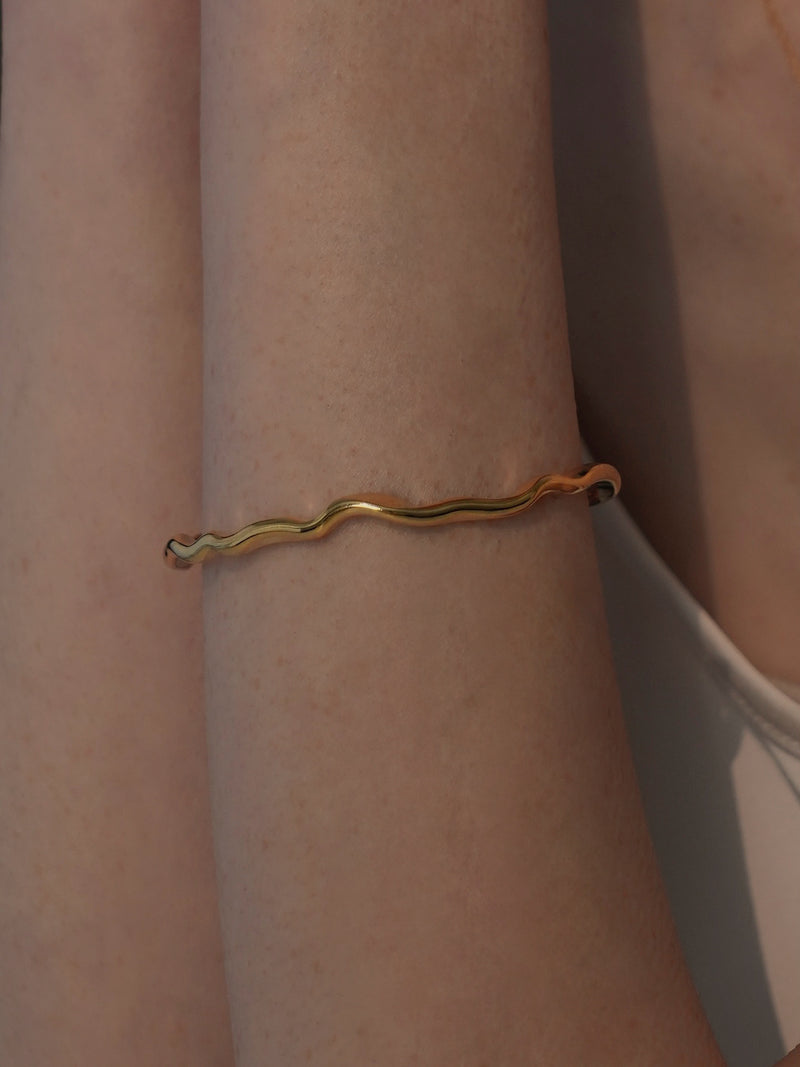 swell bangle